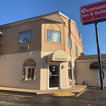 Economy Inn & Suites Hannibal Exteriör bild