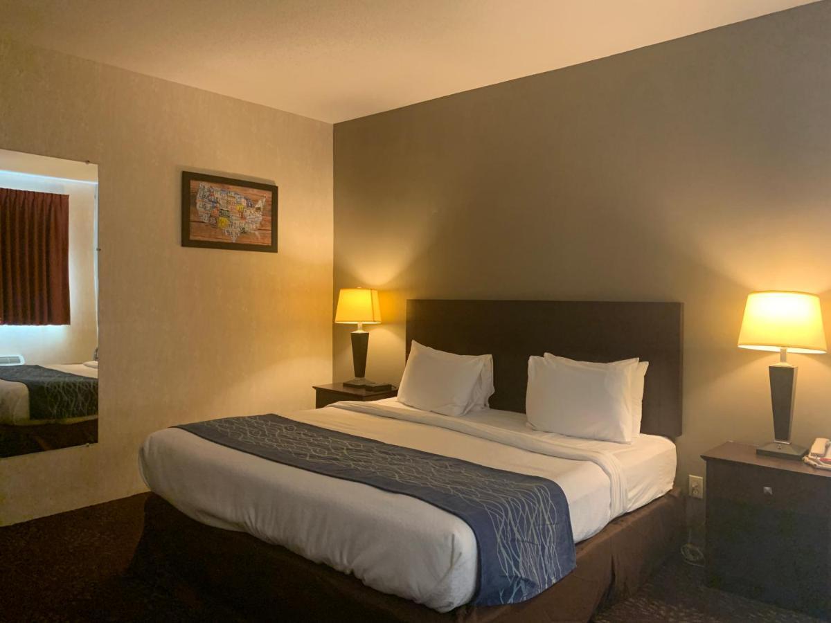 Economy Inn & Suites Hannibal Exteriör bild