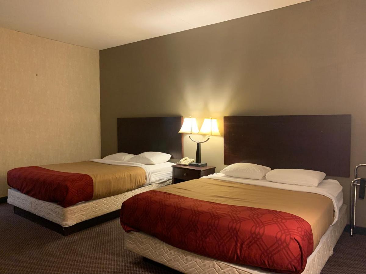 Economy Inn & Suites Hannibal Exteriör bild