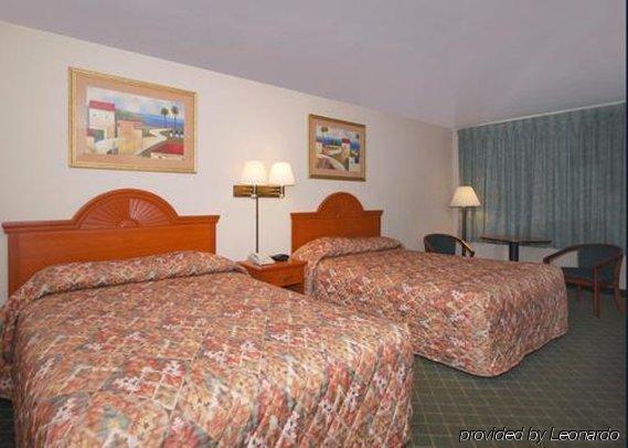 Economy Inn & Suites Hannibal Rum bild